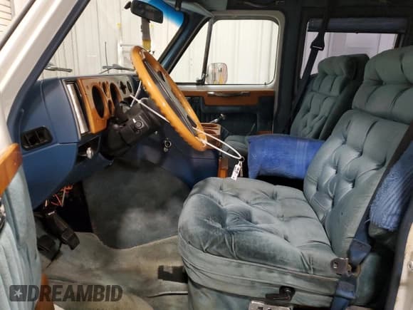 ✅ 1990 GMC Vandura • VIN: 1GDEG25K8L7521773 • Lot: 84875104. Listed on Copart with 171,457 mi. Free auction sales archive from the USA and detailed vehicle history report at DreamBid. Image 7.