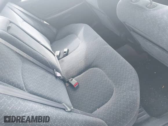 2004 Hyundai Sonata с VIN KMHWF25S44A989401, выставлен на аукционе IAAI как лот 42159401 с пробегом 179 505 миль миль и . История ставок и продаж доступна на DreamBid. Изображение 8.