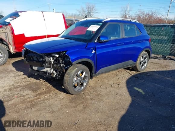 ✅ 2024 Hyundai Venue SEL • VIN: KMHRC8A31RU305739 • Lot: 41577994. Listed on IAAI with 11,756 mi. Free auction sales archive from the USA and detailed vehicle history report at DreamBid. Image 2.