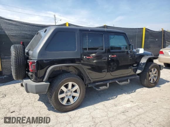 ✅ 2013 Jeep Wrangler Unlimited Sahara • VIN: 1C4HJWEG2DL686023 • Lot: 81639245. Listed on Copart with 170,385 mi. Free auction sales archive from the USA and detailed vehicle history report at DreamBid. Image 3.
