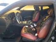 ✅ 2013 Dodge Challenger SXT • VIN: 2C3CDYAG1DH745079 • Lot: 80125774. Wystawiony na Copart z przebiegiem Nie podano. Bezpłatny archiwum sprzedaży aukcyjnych z USA i szczegółowy raport historii pojazdu na DreamBid. Zdjęcie 7.