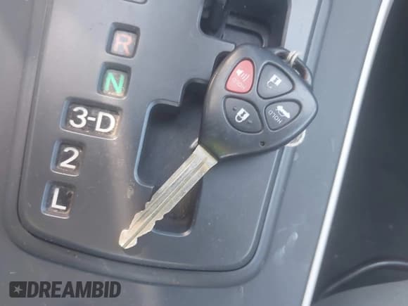 ✅ 2009 Toyota Corolla S • VIN: 1NXBU40E69Z077554 • Лот: 43371455. Опубликован ранее на IAAI с пробегом 74 683 миль. Бесплатный доступ к архиву аукционных продаж из США и подробный отчёт об истории автомобиля на DreamBid. Изображение 11.