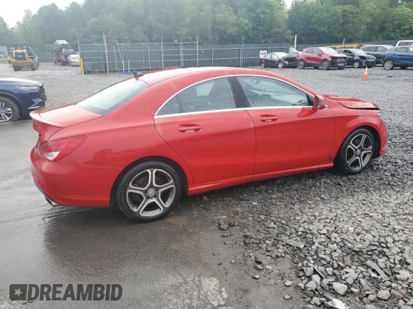 ✅ 2014 Mercedes-Benz CLA 250 • VIN: WDDSJ4EB6EN034421 • Lot: 60535235. Listed on Copart with 111,970 mi. Free auction sales archive from the USA and detailed vehicle history report at DreamBid. Image 3.