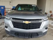 ✅ 2023 Chevrolet Traverse LS • VIN: 1GNERFKW8PJ210227 • Lot: 73453854. Wystawiony na Copart z przebiegiem 41 546 mil. Bezpłatny archiwum sprzedaży aukcyjnych z USA i szczegółowy raport historii pojazdu na DreamBid. Zdjęcie 5.