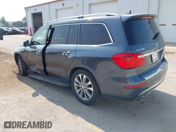 ✅ 2015 Mercedes-Benz GL 450 • VIN: 4JGDF6EE2FA476255 • Лот: 42916595. Опубликован ранее на IAAI с пробегом 122 606 миль. Бесплатный доступ к архиву аукционных продаж из США и подробный отчёт об истории автомобиля на DreamBid. Изображение 3.