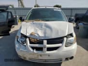 ✅ 2007 Dodge Grand Caravan SXT • VIN: 2D4GP44L57R177135 • Лот: 87259125. Опубликован ранее на Copart с пробегом 71 865 миль. Бесплатный доступ к архиву аукционных продаж из США и подробный отчёт об истории автомобиля на DreamBid. Изображение 5.
