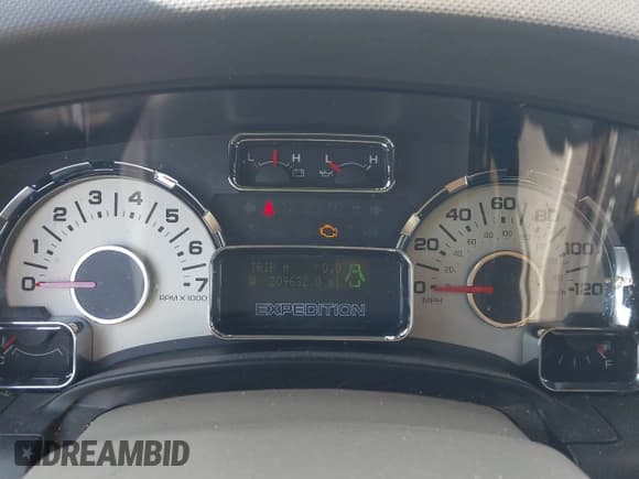 ✅ 2014 Ford Expedition XLT • VIN: 1FMJU1J51EEF50953 • Lot: 43563047. Listed on IAAI with 209,632 mi. Free auction sales archive from the USA and detailed vehicle history report at DreamBid. Image 7.