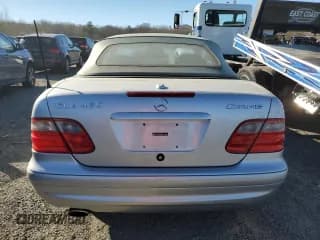 ✅ 2002 Mercedes-Benz CLK 320/430 • VIN: WDBLK70G62T102674 • Lot: 79359084. Wystawiony na Copart z przebiegiem 47 390 mil. Bezpłatny archiwum sprzedaży aukcyjnych z USA i szczegółowy raport historii pojazdu na DreamBid. Zdjęcie 6.