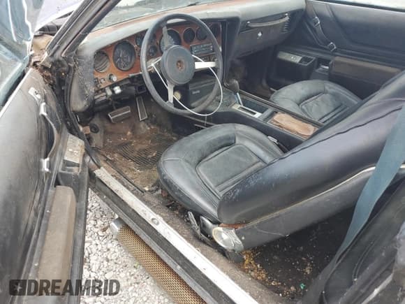 ✅ 1973 Pontiac Grand Am • VIN: 2H37T3P392743 • Лот: 75131844. Опубликован ранее на Copart с пробегом 92 589 миль. Бесплатный доступ к архиву аукционных продаж из США и подробный отчёт об истории автомобиля на DreamBid. Изображение 8.