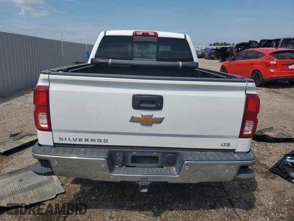 ✅ 2017 Chevrolet Silverado 1500 LTZ • VIN: 3GCUKSEC8HG372896 • Лот: 68033435. Опубликован ранее на Copart с пробегом 175 982 миль. Бесплатный доступ к архиву аукционных продаж из США и подробный отчёт об истории автомобиля на DreamBid. Изображение 6.