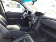 ✅ 2014 Honda Pilot EX-L • VIN: 5FNYF4H54EB008300 • Lot: 43848135. Listed on IAAI with 221,079 mi. Free auction sales archive from the USA and detailed vehicle history report at DreamBid. Image 5.