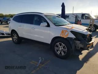 ✅ 2017 Chevrolet Traverse LT • VIN: 1GNKRHKD3HJ133524 • Lot: 70194324. Wystawiony na Copart z przebiegiem 145 673 mil. Bezpłatny archiwum sprzedaży aukcyjnych z USA i szczegółowy raport historii pojazdu na DreamBid. Zdjęcie 4.