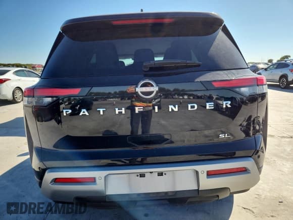 ✅ 2022 Nissan Pathfinder SL • VIN: 5N1DR3CA6NC272843 • Lot: 89450075. Listed on Copart with 38,216 mi. Free auction sales archive from the USA and detailed vehicle history report at DreamBid. Image 6.