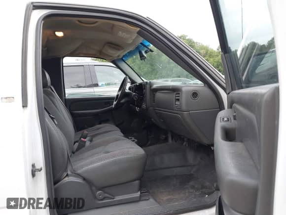 2003 Chevrolet Silverado 1500 LS с VIN 1GCEC14T83Z327558, выставлен на аукционе IAAI как лот 42832023 с пробегом 236 494 миль миль и . История ставок и продаж доступна на DreamBid. Изображение 5.