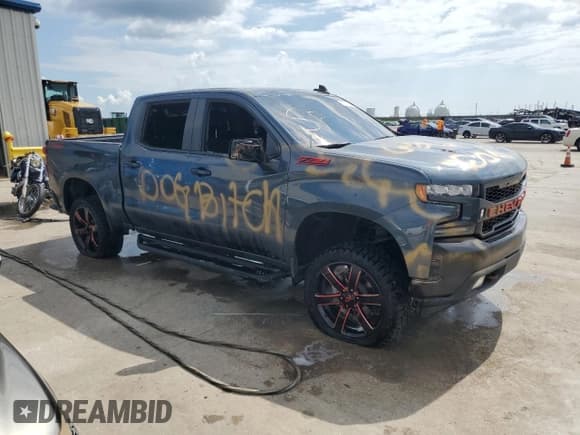 ✅ 2021 Chevrolet Silverado 1500 Custom Trail Boss • VIN: 3GCPYCEL7MG178503 • Lot: 71582184. Wystawiony na Copart z przebiegiem 59 669 mil. Bezpłatny archiwum sprzedaży aukcyjnych z USA i szczegółowy raport historii pojazdu na DreamBid. Zdjęcie 4.