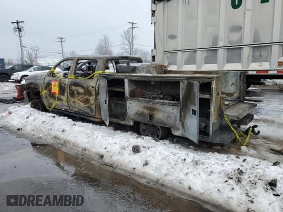 ✅ 2019 Chevrolet Silverado 3500 • VIN: 1GB4KVCY0KF173113 • Lot: 47265425. Listed on Copart with Not provided. Free auction sales archive from the USA and detailed vehicle history report at DreamBid. Image 2.