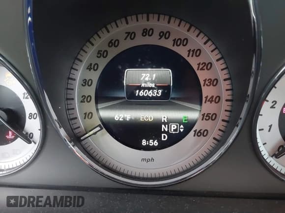 ✅ 2013 Mercedes-Benz GLK 350 • VIN: WDCGG8JB3DG096464 • Lot: 43541183. Wystawiony na IAAI z przebiegiem 160 633 mil. Bezpłatny archiwum sprzedaży aukcyjnych z USA i szczegółowy raport historii pojazdu na DreamBid. Zdjęcie 15.