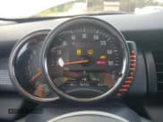 ✅ 2017 MINI Hardtop 4 Door Cooper • VIN: WMWXU1C30H2F78162 • Lot: 69824745. Wystawiony na Copart z przebiegiem 49 102 mil. Bezpłatny archiwum sprzedaży aukcyjnych z USA i szczegółowy raport historii pojazdu na DreamBid. Zdjęcie 9.