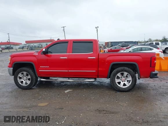 ✅ 2015 GMC Sierra 1500 SLT • VIN: 3GTU2VEC3FG390902 • Lot: 43550181. Listed on IAAI with 230,720 mi. Free auction sales archive from the USA and detailed vehicle history report at DreamBid. Image 15.
