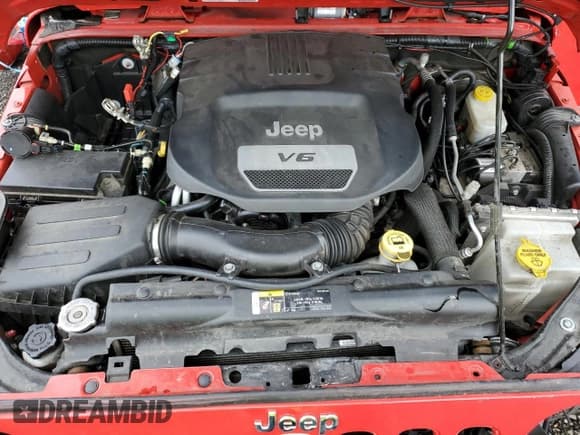 ✅ 2018 Jeep Wrangler Sahara • VIN: 1C4AJWBGXJL861734 • Lot: 51157545. Listed on Copart with 44,967 mi. Free auction sales archive from the USA and detailed vehicle history report at DreamBid. Image 13.
