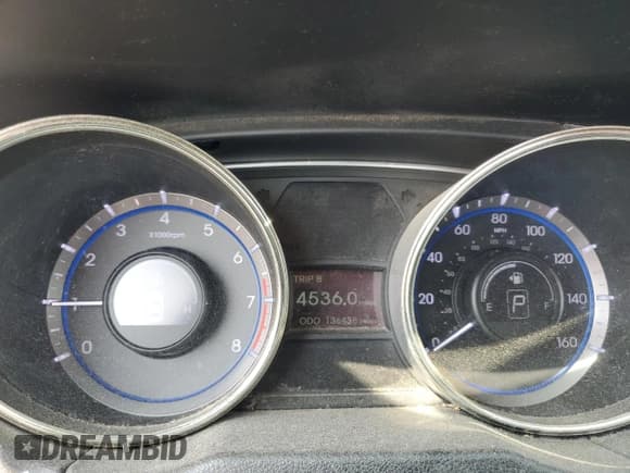 ✅ 2012 Hyundai Sonata SE • VIN: 5NPEC4AC3CH358486 • Lot: 67460974. Listed on Copart with 136,438 mi. Free auction sales archive from the USA and detailed vehicle history report at DreamBid. Image 9.