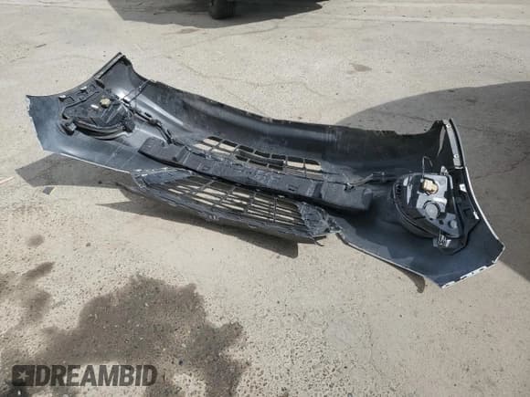 ✅ 2018 Chevrolet Equinox LT • VIN: 3GNAXJEV7JL390231 • Lot: 84586455. Listed on Copart with 65,903 mi. Free auction sales archive from the USA and detailed vehicle history report at DreamBid. Image 13.