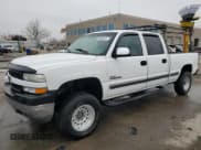 ✅ 2002 Chevrolet Silverado 2500HD LT • VIN: 1GCHK23102F122919 • Лот: 48005615. Опубликован ранее на Copart с пробегом Не указан. Бесплатный доступ к архиву аукционных продаж из США и подробный отчёт об истории автомобиля на DreamBid. Изображение 1.
