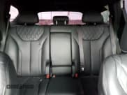 ✅ 2022 Hyundai Santa Fe Calligraphy • VIN: 5NMS5DAL1NH460818 • Lot: 68836453. Wystawiony na Copart z przebiegiem 26 890 mil. Bezpłatny archiwum sprzedaży aukcyjnych z USA i szczegółowy raport historii pojazdu na DreamBid. Zdjęcie 10.