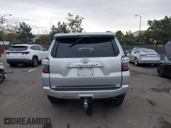 ✅ 2019 Toyota 4Runner SR5 Premium • VIN: JTEZU5JR1K5192326 • Lot: 43683210. Listed on IAAI with 151,437 mi. Free auction sales archive from the USA and detailed vehicle history report at DreamBid. Image 16.