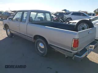 ✅ 1986 Nissan 720 • VIN: JN6ND06SXGW114112 • Lot: 41254610. Wystawiony na IAAI z przebiegiem 156 099 mil. Bezpłatny archiwum sprzedaży aukcyjnych z USA i szczegółowy raport historii pojazdu na DreamBid. Zdjęcie 3.