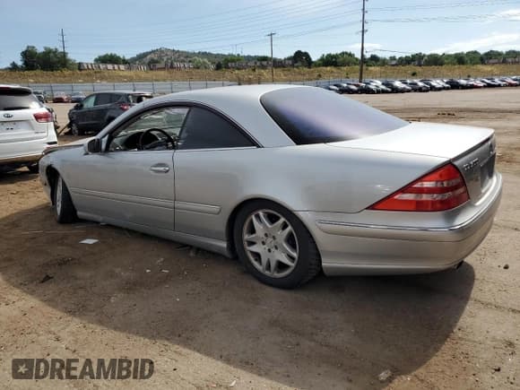 ✅ 2002 Mercedes-Benz CL 500/600 • VIN: WDBPJ75J72A030386 • Лот: 63415904. Опубликован ранее на Copart с пробегом Не указан. Бесплатный доступ к архиву аукционных продаж из США и подробный отчёт об истории автомобиля на DreamBid. Изображение 2.