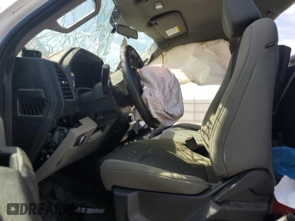 ✅ 2018 Ford F-150 XL • VIN: 1FTMF1CB6JKE26316 • Lot: 68112504. Listed on Copart with 111,879 mi. Free auction sales archive from the USA and detailed vehicle history report at DreamBid. Image 7.