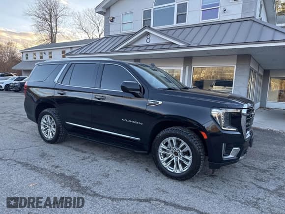 ✅ 2021 GMC Yukon SLT • VIN: 1GKS2BKD3MR373294 • Lot: 43787284. Wystawiony na IAAI z przebiegiem 156 033 mil. Bezpłatny archiwum sprzedaży aukcyjnych z USA i szczegółowy raport historii pojazdu na DreamBid. Zdjęcie 1.