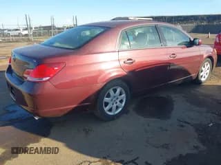 ✅ 2005 Toyota Avalon XL • VIN: 4T1BK36B85U028914 • Lot: 43739695. Wystawiony na IAAI z przebiegiem 114 011 mil. Bezpłatny archiwum sprzedaży aukcyjnych z USA i szczegółowy raport historii pojazdu na DreamBid. Zdjęcie 4.