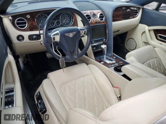 ✅ 2015 Bentley Continental GT • VIN: SCBFJ7ZA4FC045867 • Lot: 84388344. Listed on Copart with 41,137 mi. Free auction sales archive from the USA and detailed vehicle history report at DreamBid. Image 8.