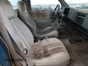 ✅ 1992 Chevrolet S-10 • VIN: 1GCCS14R6N8218748 • Lot: 92470245. Wystawiony na Copart z przebiegiem 237 123 mil. Bezpłatny archiwum sprzedaży aukcyjnych z USA i szczegółowy raport historii pojazdu na DreamBid. Zdjęcie 10.