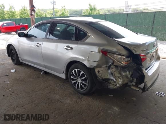 ✅ 2016 Nissan Altima S • VIN: 1N4AL3AP5GN327697 • Lot: 42422313. Listed on IAAI with 136,829 mi. Free auction sales archive from the USA and detailed vehicle history report at DreamBid. Image 3.