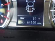 ✅ 2019 Toyota 4Runner SR5 • VIN: JTEBU5JR9K5714251 • Lot: 42248602. Wystawiony na IAAI z przebiegiem 64 925 mil. Bezpłatny archiwum sprzedaży aukcyjnych z USA i szczegółowy raport historii pojazdu na DreamBid. Zdjęcie 15.