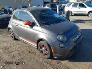 ✅ 2015 FIAT 500e • VIN: 3C3CFFGE5FT503720 • Lot: 43487101. Wystawiony na IAAI z przebiegiem 56 744 mil. Bezpłatny archiwum sprzedaży aukcyjnych z USA i szczegółowy raport historii pojazdu na DreamBid. Zdjęcie 1.