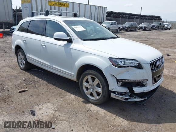 ✅ 2015 Audi Q7 Premium Plus • VIN: WA1LGAFE8FD017092 • Lot: 42073593. Listed on IAAI with 105,593 mi. Free auction sales archive from the USA and detailed vehicle history report at DreamBid. Image 1.