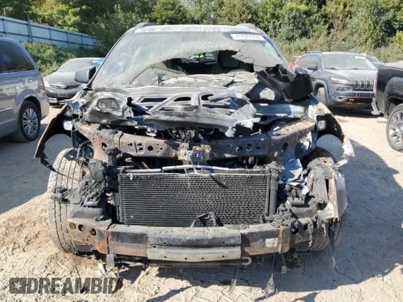 ✅ 2014 Chevrolet Traverse LS • VIN: 1GNKRFKD0EJ109424 • Lot: 71629364. Wystawiony na Copart z przebiegiem Nie podano. Bezpłatny archiwum sprzedaży aukcyjnych z USA i szczegółowy raport historii pojazdu na DreamBid. Zdjęcie 5.