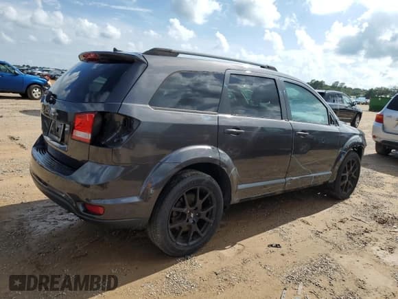 ✅ 2018 Dodge Journey SXT • VIN: 3C4PDDBG6JT390367 • Лот: 60814775. Опубликован ранее на Copart с пробегом 119 473 миль. Бесплатный доступ к архиву аукционных продаж из США и подробный отчёт об истории автомобиля на DreamBid. Изображение 3.