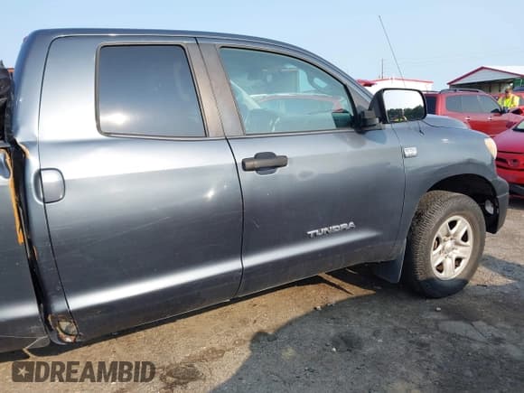 ✅ 2008 Toyota Tundra • VIN: 5TBBT54108S463791 • Lot: 42382564. Listed on IAAI with 208,351 mi. Free auction sales archive from the USA and detailed vehicle history report at DreamBid. Image 13.