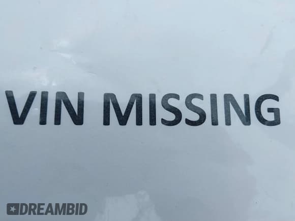 ✅ 2015 Chevrolet Silverado 2500HD LT • VIN: 1GC1KVEG4FF106698 • Lot: 42212983. Listed on IAAI with Not provided. Free auction sales archive from the USA and detailed vehicle history report at DreamBid. Image 9.