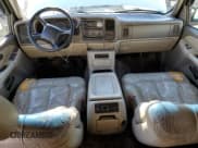 ✅ 2002 Chevrolet Suburban Z71 • VIN: 3GNFK16Z92G267367 • Лот: 43647755. Опубликован ранее на Copart с пробегом Не указан. Бесплатный доступ к архиву аукционных продаж из США и подробный отчёт об истории автомобиля на DreamBid. Изображение 8.