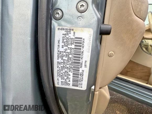 ✅ 2001 Toyota Avalon XLS • VIN: 4T1BF28B41U152118 • Лот: 91668575. Опубликован ранее на Copart с пробегом 117 966 миль. Бесплатный доступ к архиву аукционных продаж из США и подробный отчёт об истории автомобиля на DreamBid. Изображение 10.