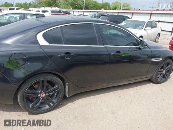✅ 2017 Jaguar XE 35t Prestige • VIN: SAJAE4BV2HCP12589 • Lot: 41965384. Listed on IAAI with 98,865 mi. Free auction sales archive from the USA and detailed vehicle history report at DreamBid. Image 13.