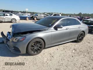 ✅ 2018 Mercedes-Benz E 300 • VIN: WDDZF4JB3JA392017 • Лот: 91405965. Опубликован ранее на Copart с пробегом 105 070 миль. Бесплатный доступ к архиву аукционных продаж из США и подробный отчёт об истории автомобиля на DreamBid. Изображение 1.