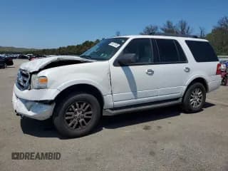 ✅ 2013 Ford Expedition XLT • VIN: 1FMJU1J55DEF45172 • Lot: 61431125. Listed on Copart with 179,772 mi. Free auction sales archive from the USA and detailed vehicle history report at DreamBid. Image 1.
