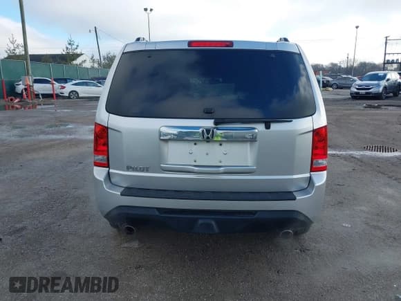 ✅ 2013 Honda Pilot EX-L • VIN: 5FNYF3H76DB013332 • Lot: 41193240. Listed on IAAI with 121,308 mi. Free auction sales archive from the USA and detailed vehicle history report at DreamBid. Image 17.